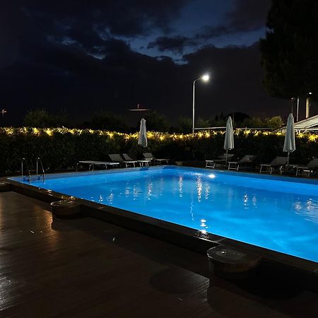 Residence Sunbeam Лепорано Екстер'єр фото